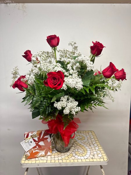 A 5 Star Customer Reviewed Flower Arrangement Designed by Salvy the Florist in Lynn, MA A 5 Star Customer Reviewed Flower Arrangement Designed by Salvy the Florist in Lynn, MA
