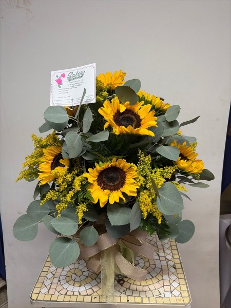 A 5 Star Customer Reviewed Flower Arrangement Designed by Salvy the Florist in Lynn, MA A 5 Star Customer Reviewed Flower Arrangement Designed by Salvy the Florist in Lynn, MA