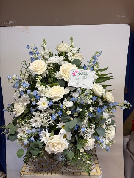 A 5 Star Customer Reviewed Flower Arrangement Designed by Salvy the Florist in Lynn, MA A 5 Star Customer Reviewed Flower Arrangement Designed by Salvy the Florist in Lynn, MA