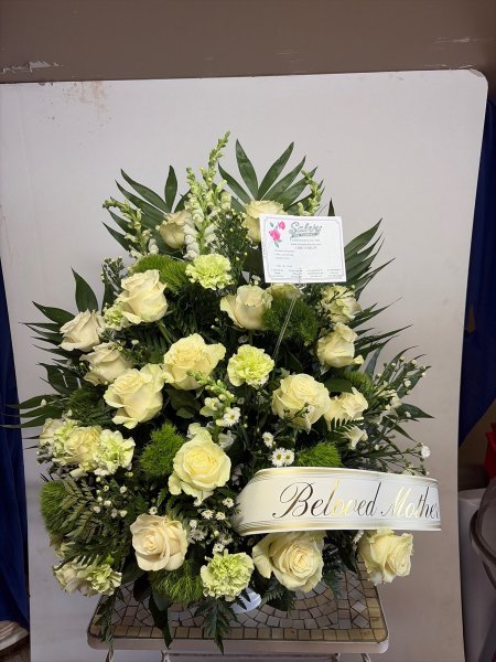A 5 Star Customer Reviewed Flower Arrangement Designed by Salvy the Florist in Lynn, MA A 5 Star Customer Reviewed Flower Arrangement Designed by Salvy the Florist in Lynn, MA