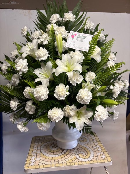 A 5 Star Customer Reviewed Flower Arrangement Designed by Salvy the Florist in Lynn, MA A 5 Star Customer Reviewed Flower Arrangement Designed by Salvy the Florist in Lynn, MA