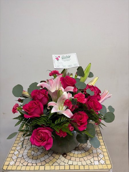 A 5 Star Customer Reviewed Flower Arrangement Designed by Salvy the Florist in Lynn, MA A 5 Star Customer Reviewed Flower Arrangement Designed by Salvy the Florist in Lynn, MA