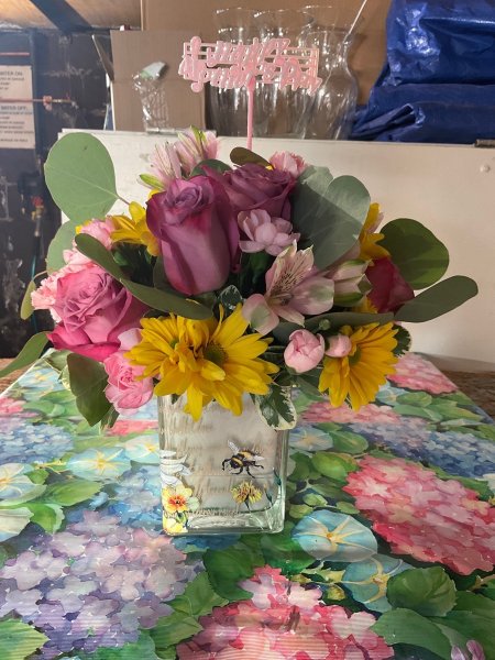A 5 Star Customer Reviewed Flower Arrangement Designed by Salvy the Florist in Lynn, MA A 5 Star Customer Reviewed Flower Arrangement Designed by Salvy the Florist in Lynn, MA