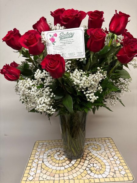A 5 Star Customer Reviewed Flower Arrangement Designed by Salvy the Florist in Lynn, MA A 5 Star Customer Reviewed Flower Arrangement Designed by Salvy the Florist in Lynn, MA