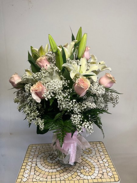 A 5 Star Customer Reviewed Flower Arrangement Designed by Salvy the Florist in Lynn, MA A 5 Star Customer Reviewed Flower Arrangement Designed by Salvy the Florist in Lynn, MA