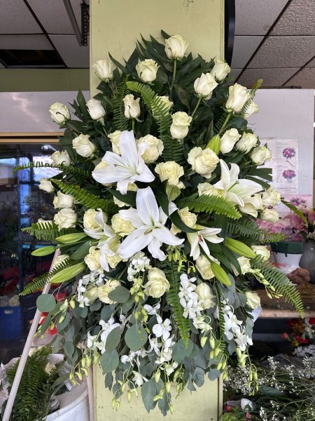 A 5 Star Customer Reviewed Flower Arrangement Designed by Salvy the Florist in Lynn, MA A 5 Star Customer Reviewed Flower Arrangement Designed by Salvy the Florist in Lynn, MA