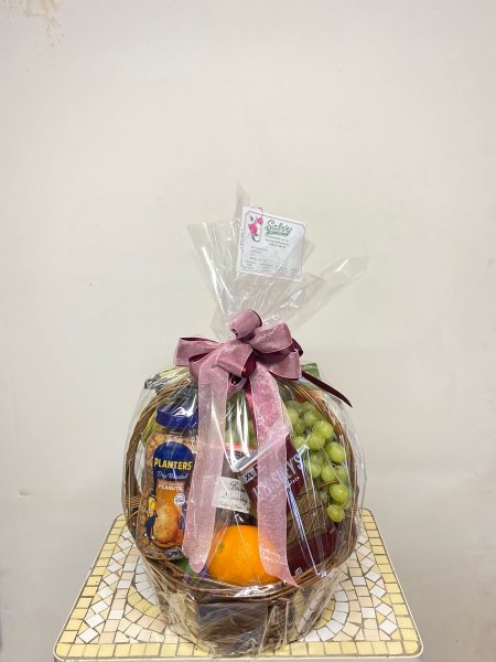 A 5 Star Customer Reviewed Flower Arrangement Designed by Salvy the Florist in Lynn, MA A 5 Star Customer Reviewed Flower Arrangement Designed by Salvy the Florist in Lynn, MA