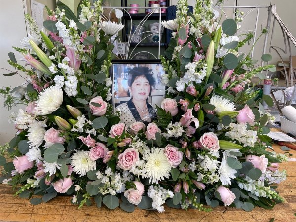 A 5 Star Customer Reviewed Flower Arrangement Designed by Salvy the Florist in Lynn, MA A 5 Star Customer Reviewed Flower Arrangement Designed by Salvy the Florist in Lynn, MA
