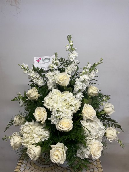 A 5 Star Customer Reviewed Flower Arrangement Designed by Salvy the Florist in Lynn, MA A 5 Star Customer Reviewed Flower Arrangement Designed by Salvy the Florist in Lynn, MA