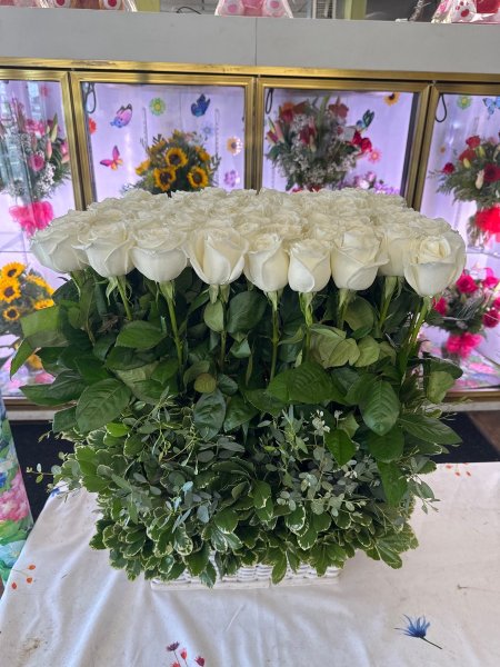 A 5 Star Customer Reviewed Flower Arrangement Designed by Salvy the Florist in Lynn, MA A 5 Star Customer Reviewed Flower Arrangement Designed by Salvy the Florist in Lynn, MA