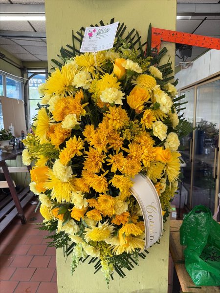 A 5 Star Customer Reviewed Flower Arrangement Designed by Salvy the Florist in Lynn, MA A 5 Star Customer Reviewed Flower Arrangement Designed by Salvy the Florist in Lynn, MA