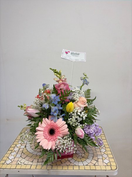 A 5 Star Customer Reviewed Flower Arrangement Designed by Salvy the Florist in Lynn, MA A 5 Star Customer Reviewed Flower Arrangement Designed by Salvy the Florist in Lynn, MA