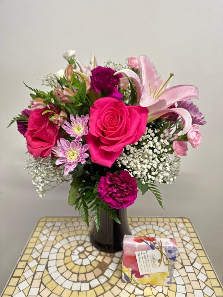 A 5 Star Customer Reviewed Flower Arrangement Designed by Salvy the Florist in Lynn, MA A 5 Star Customer Reviewed Flower Arrangement Designed by Salvy the Florist in Lynn, MA