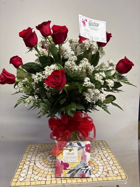 A 5 Star Customer Reviewed Flower Arrangement Designed by Salvy the Florist in Lynn, MA A 5 Star Customer Reviewed Flower Arrangement Designed by Salvy the Florist in Lynn, MA