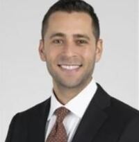 Dr. Alexander Roth | Avon, OH Orthopaedic Surgeon | Knee and Hip | Stryker