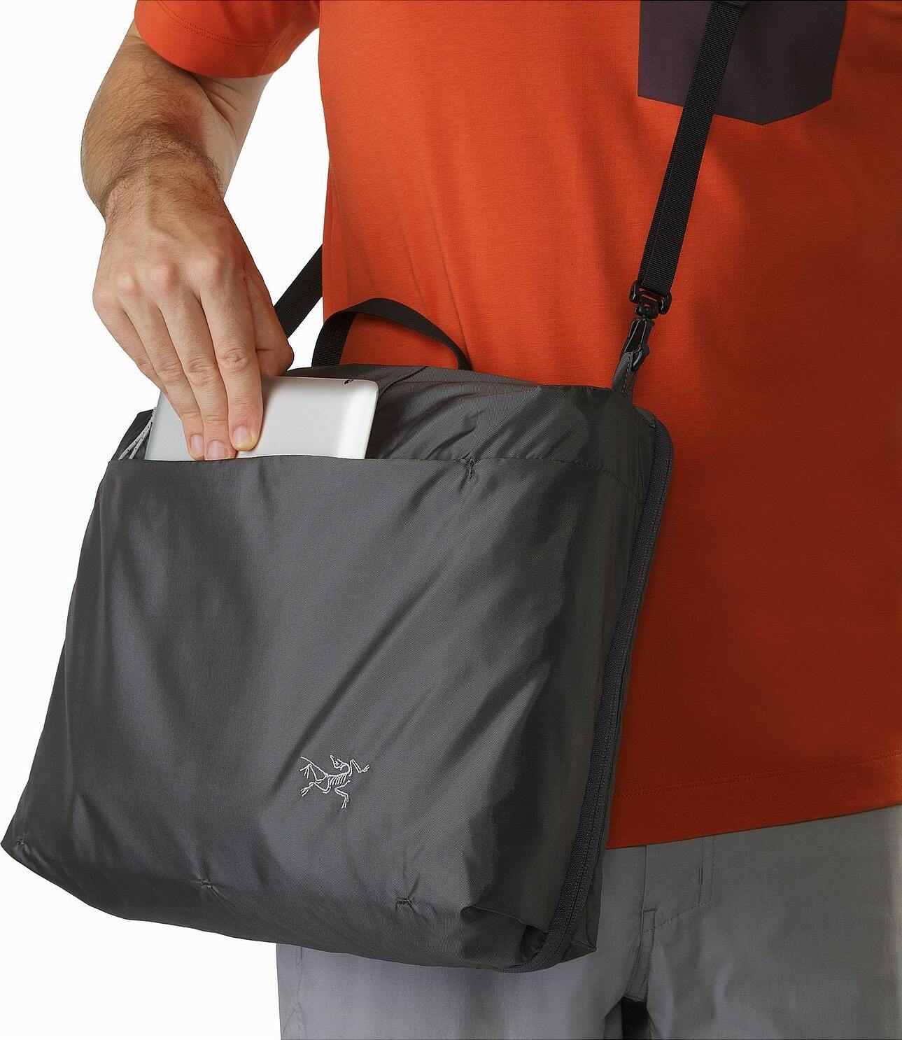 Arc'teryx Index 10 | Altitude Sports