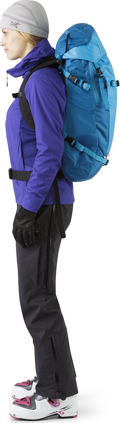 Arc'teryx Khamski 31L Backpack | Altitude Sports