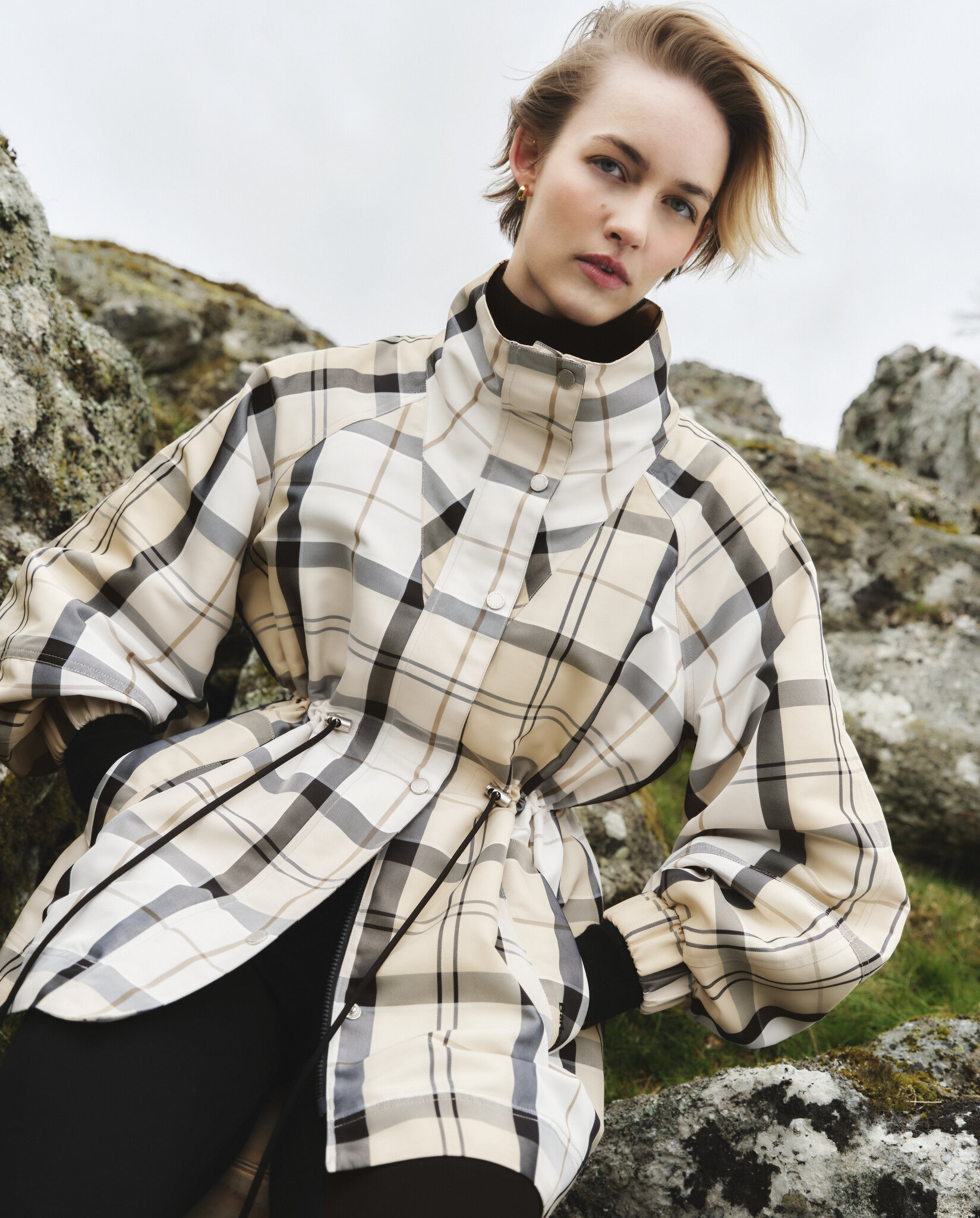 Barbour Suri Checked Showerproof Jacket - Women's | Altitude Sports