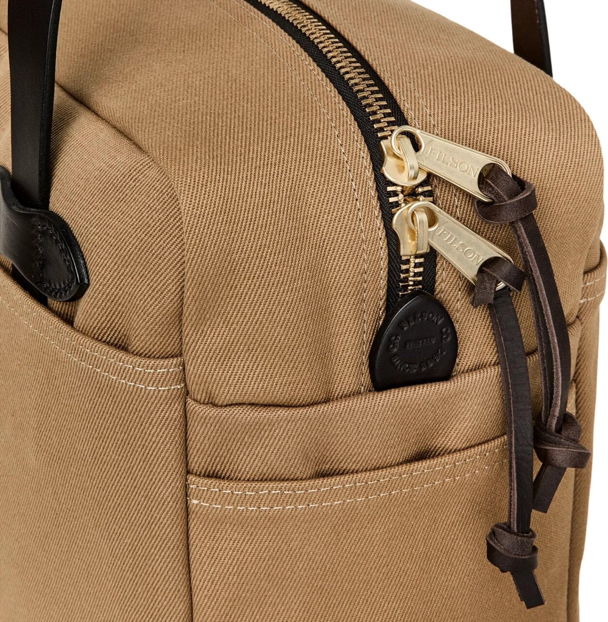 Filson Rugged Twill Zipper Tote Bag | Altitude Sports