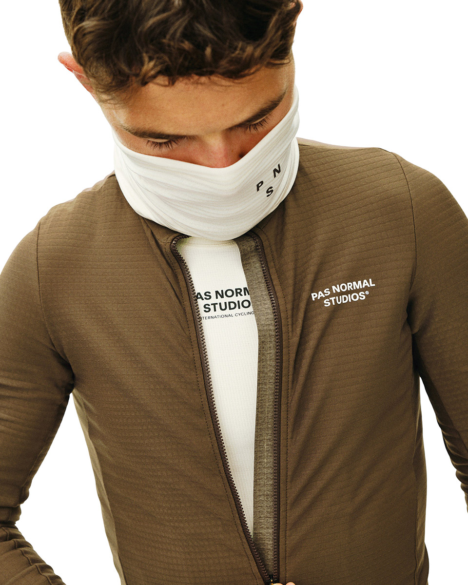 pns-mc0227ao__detail4-ash-