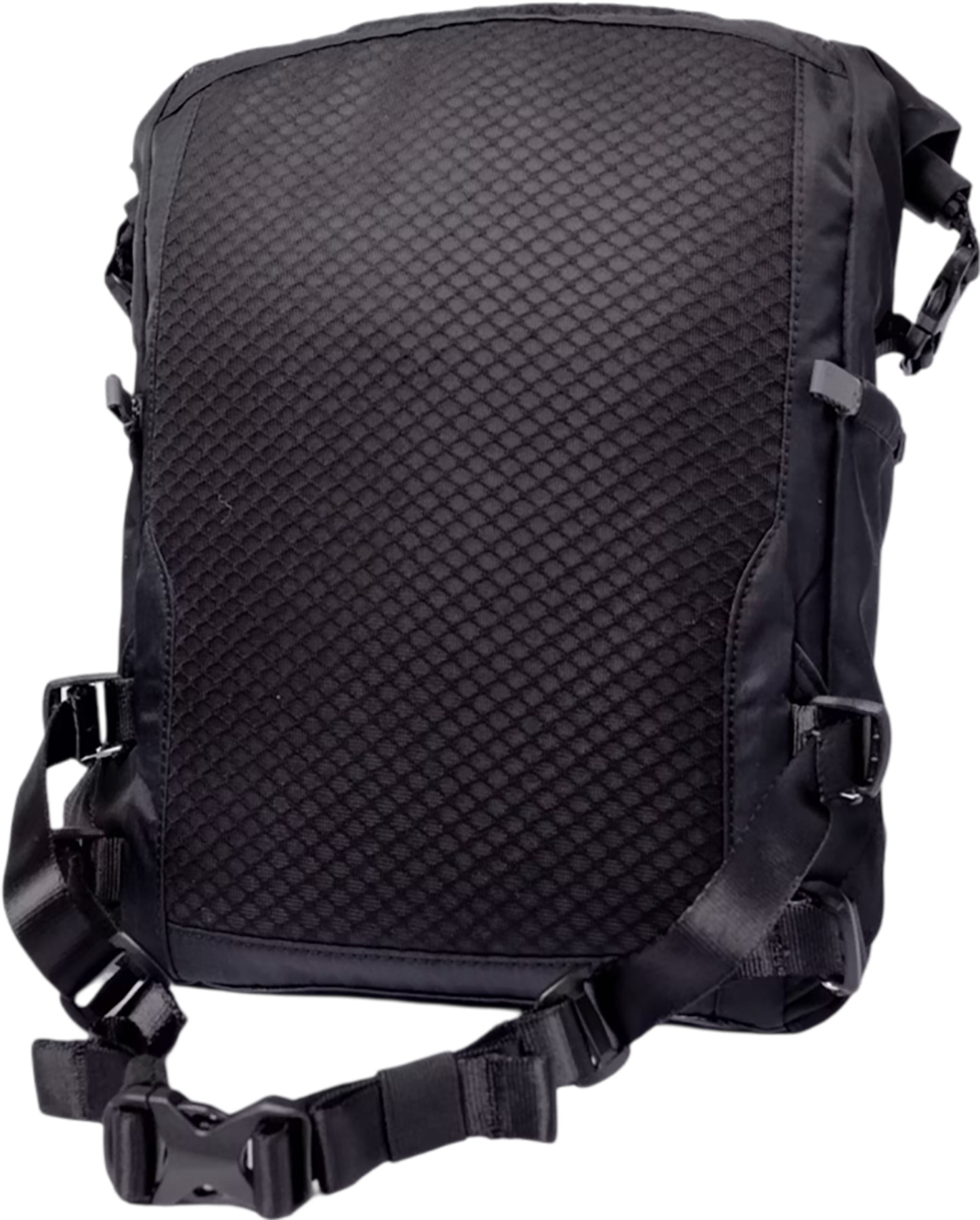 Sandqvist Noa Rolltop Backpack 13/15L | The Last Hunt