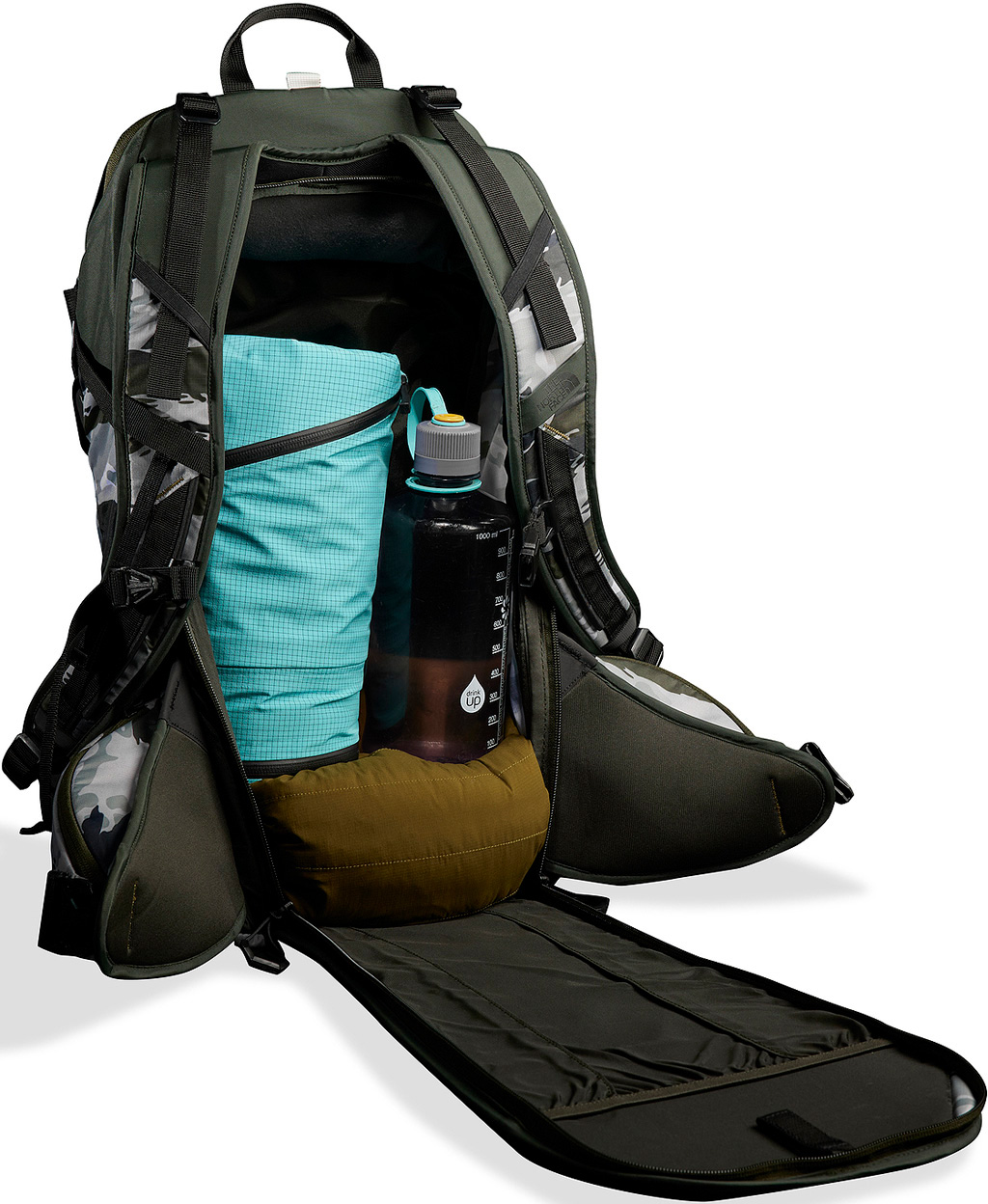 The North Face Snomad Backpack 23L | Altitude Sports