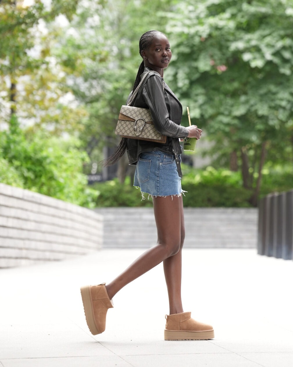 ugg-1135092__detail3-chestnut.jpg