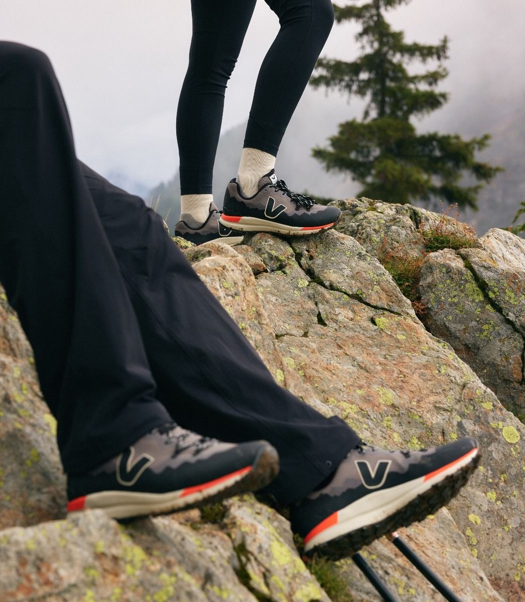 ■新品未使用■VEJA FITZ ROY TREK SHELL 37フィッツロイ FITZ ROY TREK-SHELL SHARK ALMOND | VEJA