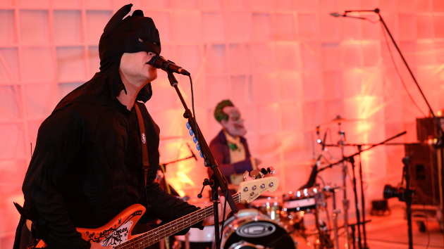 Watch footage from Mark Hoppus’ first post-cancer performance Watch footage from Mark Hoppus’ first post-cancer performance