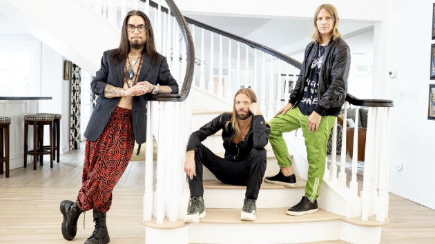 NHC, featuring Taylor Hawkins, Dave Navarro & Chris Chaney, releases two new songs