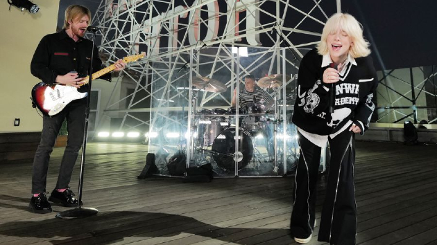 Billie Eilish’s “No Time to Die” Bond theme wins Golden Globe