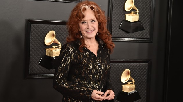 Bonnie Raitt, Gabby Barrett to be honored at ‘Billboard’ 2022 Women in Music Awards