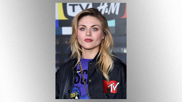 Frances Bean Cobain & Riley Hawk are dating