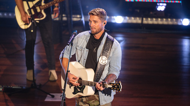Wanna look like Brett Young? Take a trip to Caliville Wanna look like Brett Young? Take a trip to Caliville
