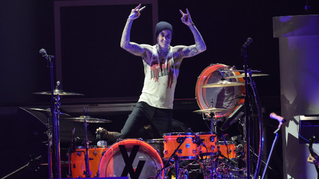 Blink-182’s Travis Barker performing on Oscars Blink-182’s Travis Barker performing on Oscars