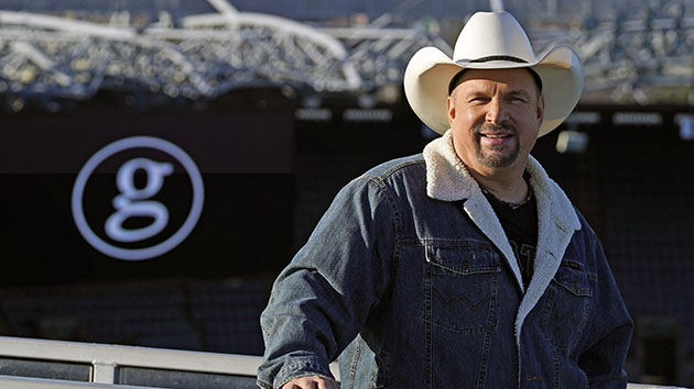Garth Brooks hints that he may be revealing the name of his bar in Nashville Garth Brooks hints that he may be revealing the name of his bar in Nashville