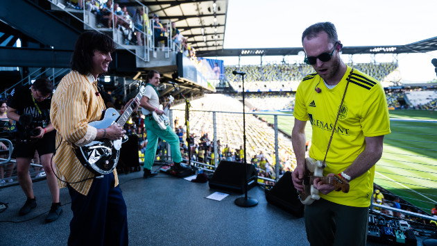 Listen to new Judah & the Lion song, “Scream!”