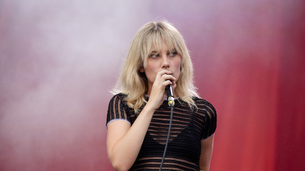 Wolf Alice’s Ellie Rowsell responds to Hayley Williams’ love: “I would sing with u any day queen”