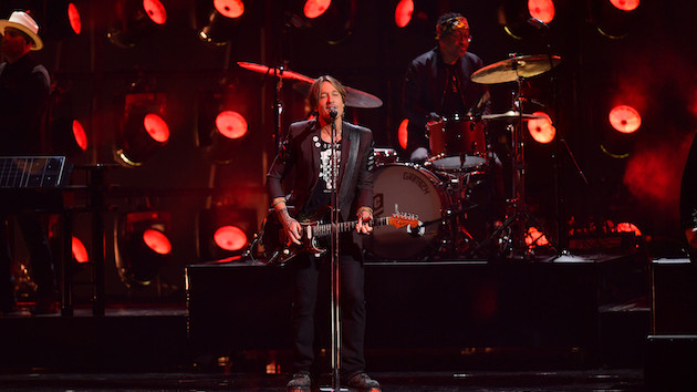 Keith Urban says no one gets rowdy like a UK crowd: “It’s like a soccer final”
