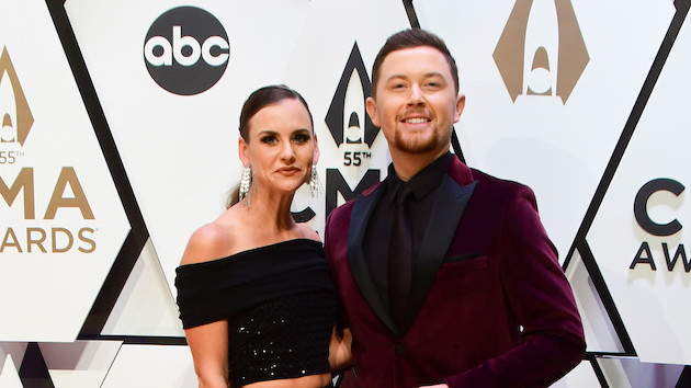 Scotty McCreery’s unborn baby boy already has his first Patriots jersey Scotty McCreery’s unborn baby boy already has his first Patriots jersey