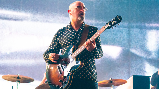 Oasis’ Paul “Bonehead” Arthurs says cancer is “gone”: “Thank you so much all of you”