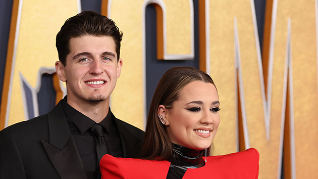 Gabby Barrett, Cade Foehner launch ‘The Giving For Good Show’ to help children in need Gabby Barrett, Cade Foehner launch ‘The Giving For Good Show’ to help children in need