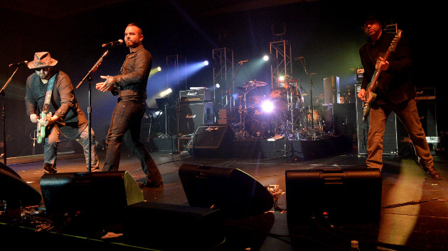 Ex-Live vocalist Chris Shinn reflects on departure from band: "They never publicly thanked me"