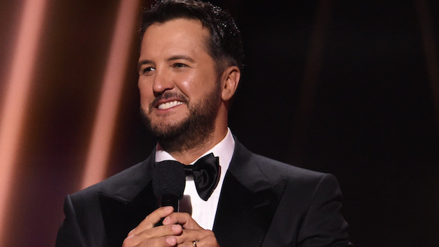 Luke Bryan, Keith Urban + more are decorating Christmas trees to support the children of first responders Luke Bryan, Keith Urban + more are decorating Christmas trees to support the children of first responders