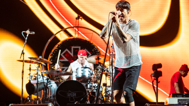 Red Hot Chili Peppers, Paramore headlining 2023 Hangout Fest Red Hot Chili Peppers, Paramore headlining 2023 Hangout Fest