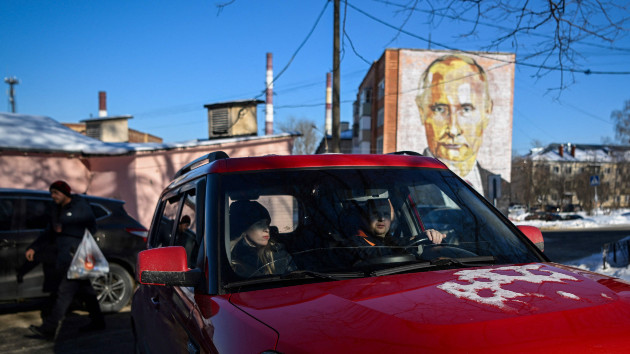 Life in Russia, a year after the invasion | 1340 KGFW - The Information ...