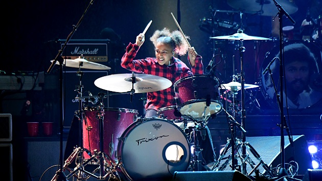 Nandi Bushell honors “hero” Meg White with “Seven Nation Army” cover