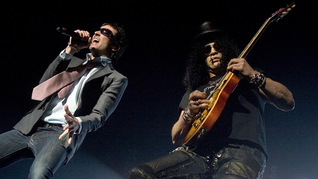 Smash right through your spotlight: Velvet Revolver photo book announced