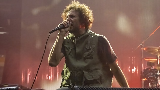 Zack de la Rocha makes surprise appearance during Run the Jewels LA show Zack de la Rocha makes surprise appearance during Run the Jewels LA show