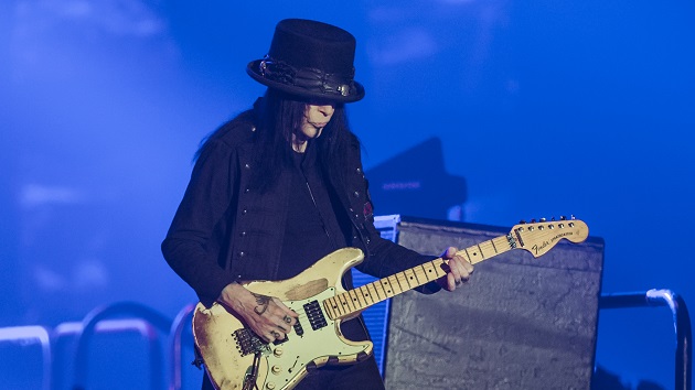 Mick Mars thinks John 5 was a “very, very wise choice” to replace him in Mötley Crüe Mick Mars thinks John 5 was a “very, very wise choice” to replace him in Mötley Crüe